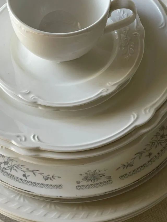 Zarin Iran Porcelain Dinner Set
