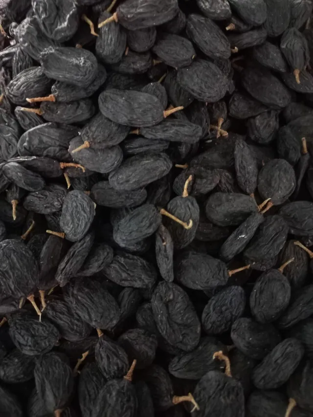 Black Raisins